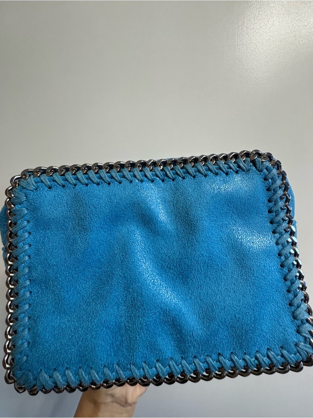 MINI blue bag Chain-Trim Suede Square Crossbody Bag Purse like new - Picture 5 of 13